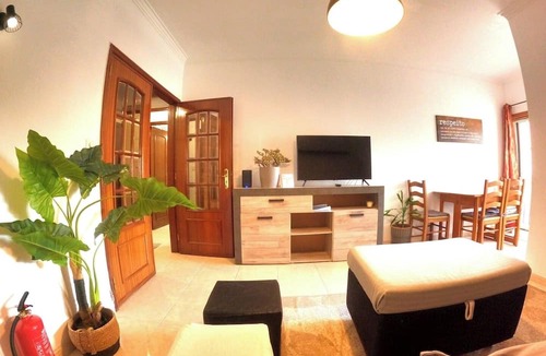 Barcarena Apartment | Lisbon, modern T2 with balcony in Barcarena