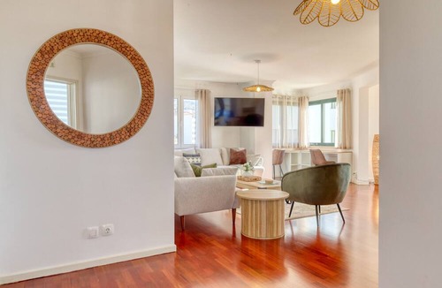 Santa Luzia Apartment | Funchal Panoramic View, a Home in Madeira