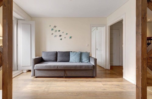Santo Estevao Apartment | Apartment 'Central Com Vista Rio' with Wi-Fi