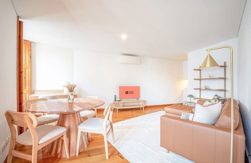 Chiado Apartment | GuestReady - Night out adventure in Lisbon