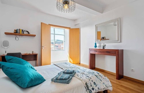 Imaculado Coracao de Maria Apartment | Tornos - Spacious two-bedroom apartment