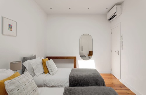 Chiado Apartment | Central Lisbon 3 Bedroom Duplex With Elevator & AC