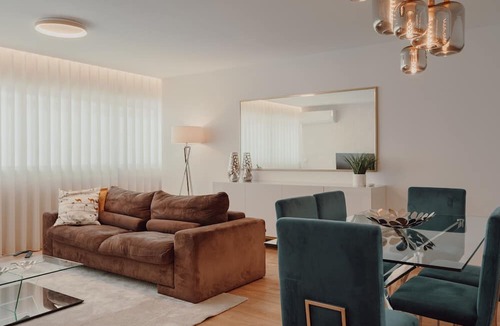 Paranhos Apartment | Apartment 'Lux In Porto' with Wi-Fi and Air Conditioning