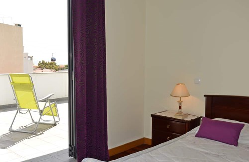Santa Maria Maior Apartment | Top Floor in Funchal Center near Farmers Market Free Wifi private parking