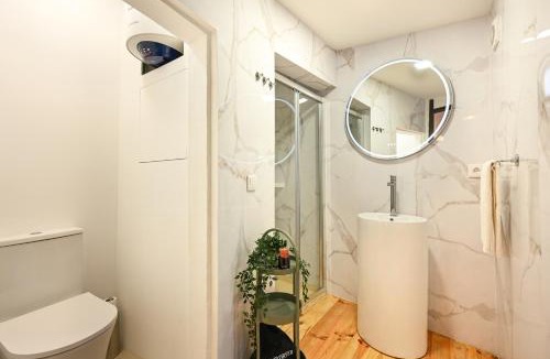 Lordelo do Ouro e Massarelos Apartment | Cais das Pedras Douro River View by Sé Apartamentos