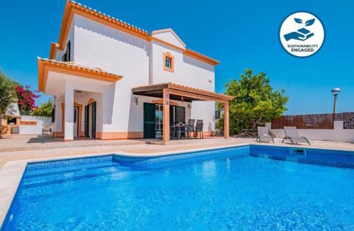 Monte Raposo Villa | Villa Tranquility - com Piscinia Aquecível & BBQ em Alcantarilha