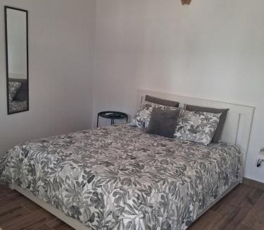 Rasmalho House | Quarto das Oliveiras - Dream Valley Accommodation