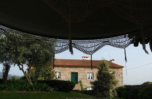 Penafiel Villa | Spacious villa with private pool in Penafiel