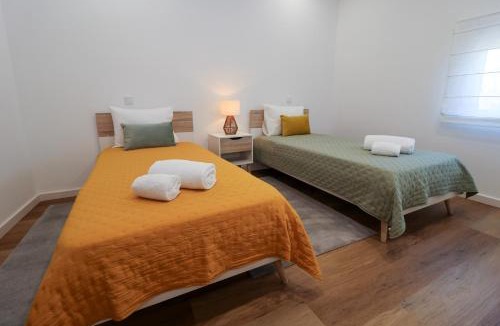 Alvega House | Casa Alvega - 50m do Rio - Piscina com Hidromassagem