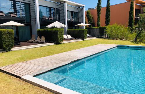 Carvalhal House | Troia Sea and Pool Townhouse
