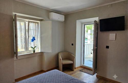 Santo Antonio dos Olivais Apartment | Casa da Glícínia