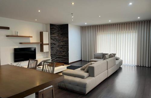 Vila Nova de Famalicao Apartment | T4 VNF City