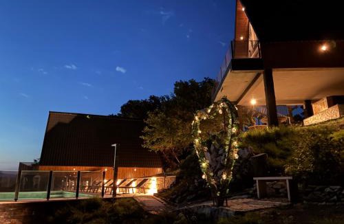 Cabril Ski Chalet | Zebral