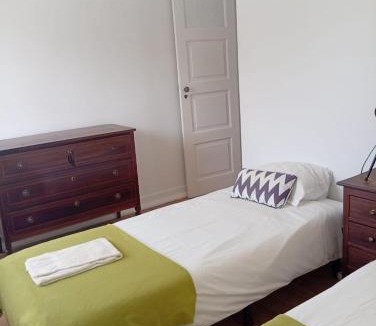 Carregado House | Carregado Pink House