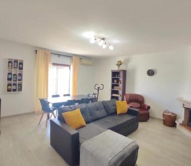 Alcochete Apartment | Mivô - Alcochete Views & Comfort
