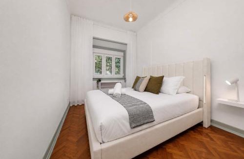Sao Jose House | 2D- Authentic Lisbon Lifestyle, Charming Cafés, Local Restaurants and Hidden Gems at Your Doorstep