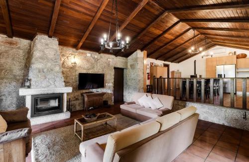 Bouro House | Casa De Férias Parque Peneda Gerês