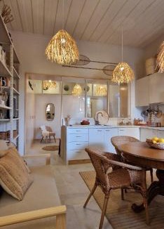 Constancia House | CASAS de CONSTÂNCIA