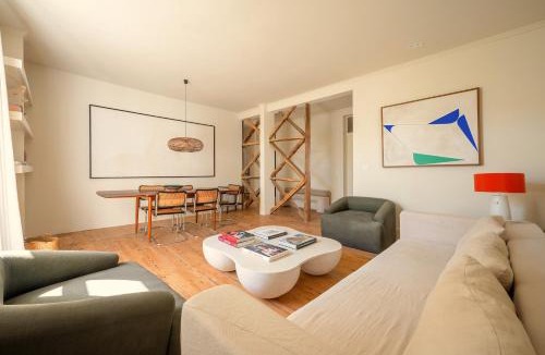 Santo Condestavel Apartment | Bleisured - 3 BR DESIGN APARTMENT IN CAMPO DE OURIQUE
