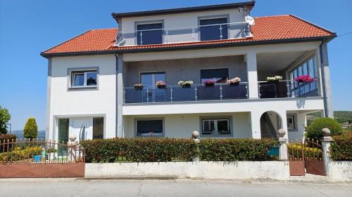 Sernancelhe House | Moradia Bela Vista