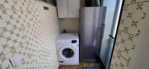 Medelo Apartment | Large house with comfortable outdoor area in Fafe