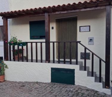 Braganca House | Casinha Meixedo