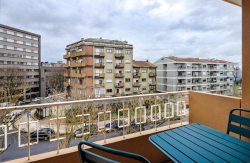 Boavista Apartment | Spacious Family 3BR Apartment with Aqua Accents