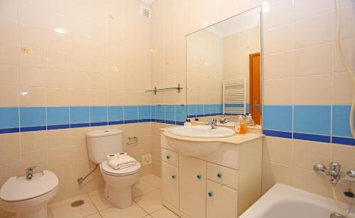 Lagos Apartment | B109 - Beachside Escape Apartment in Lagos
