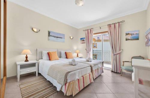 Atalaia Apartment | Boavista Lakeview | Golf & Pool Retreat