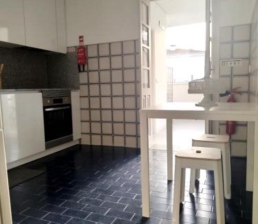 Guimaraes House | 4-As Andar-Moradia Muralhas