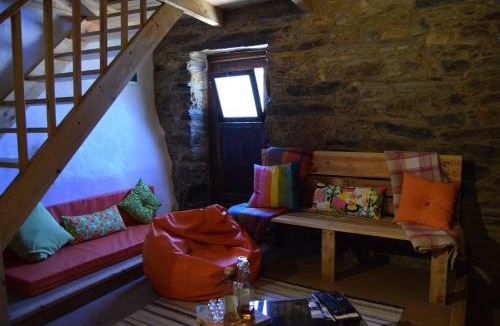 Proenca-a-Nova House | House of Schist in the center of Portugal