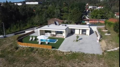 Anais Villa | Sunny Haven-Villa