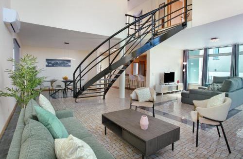 Santo Antonio House | Pico Do Paraíso