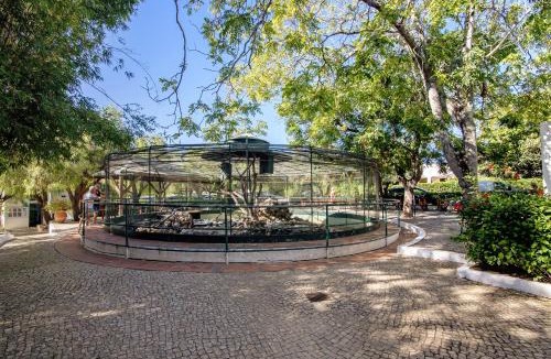 Santa Luzia House | Terrace Villa Pedras D'el Rei 19B
