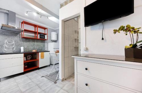 Funchal Apartment | Economy Studio for Two in Lagos