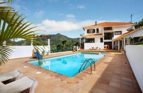 Machico House | Traveller's House