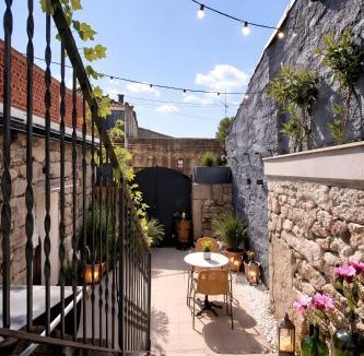 Monaco Villa | Cão Vadio Wine and Stay