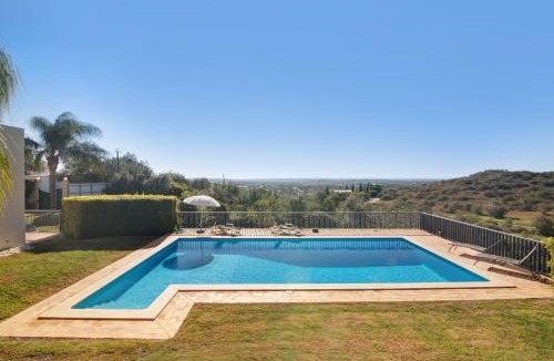 Valados House | Casa no Campo com vista mar