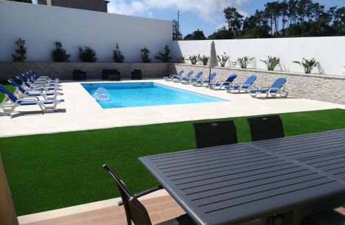 Alcobaca Villa | Campo Mar - Golden House Villa