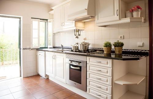Vila Nova de Santo Andre House | Casa dos Pinheiros