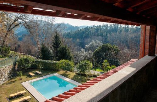 Amares House | Casa Das Flores