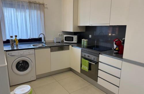 Vila Praia de Ancora Apartment | Trajadinha