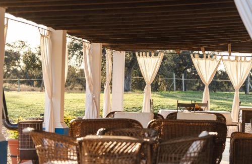Ermidas-Sado Apartment | Charming Farm House With Pool