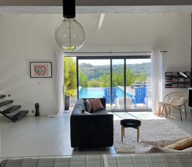 Ourem Villa | Private Villa with pool and magnificent view