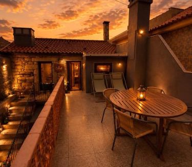 Monaco Villa | Cão Vadio Wine and Stay