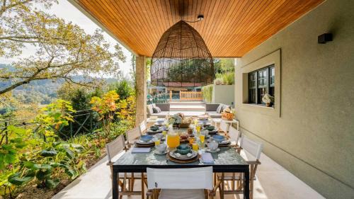 Beijos Villa | Riverside Heritage Douro Villa with Pool and Views