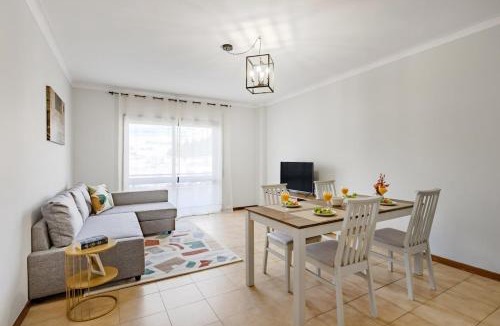 Vila Nova de Gaia Apartment | Gaia Comfort Living Balcony & Metro