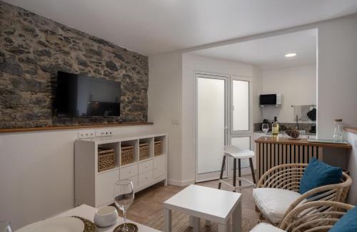 Canhas House | Sun Hill by an island apart