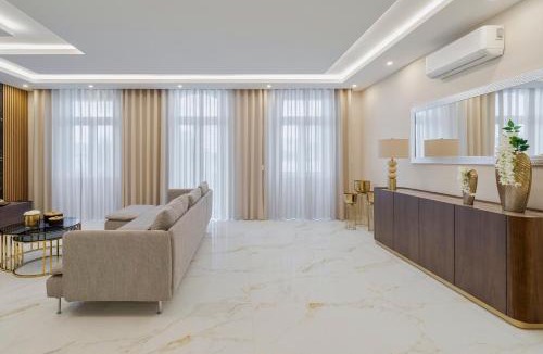 Setubal Apartment | Garrett Elegance