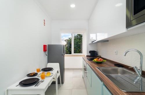 Carvoeira Apartment | Garden Apartment with BBQ & Orange Tree - Near Lisbon & Sintra
